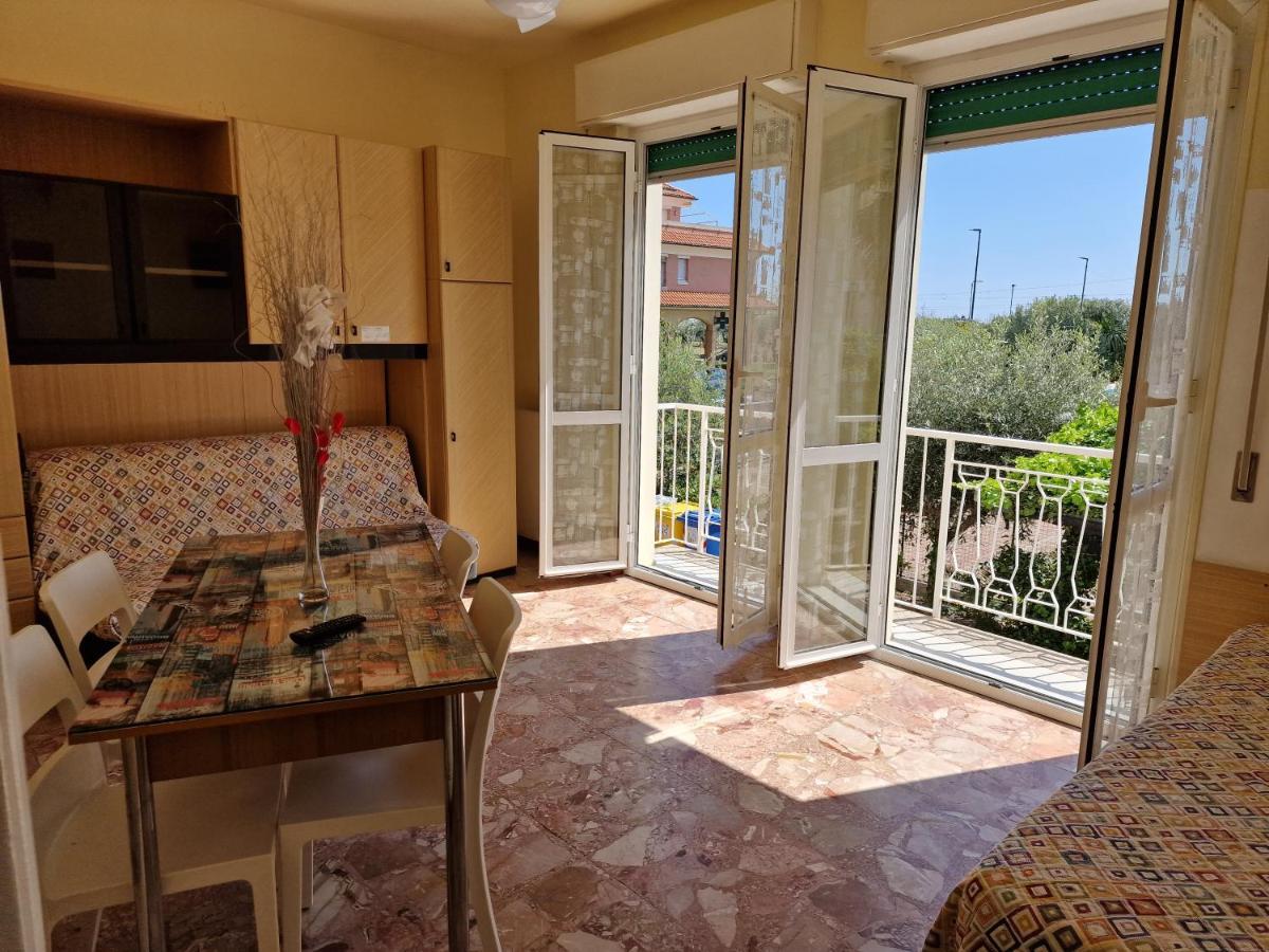 Ligure Residence Borgio Verezzi Esterno foto