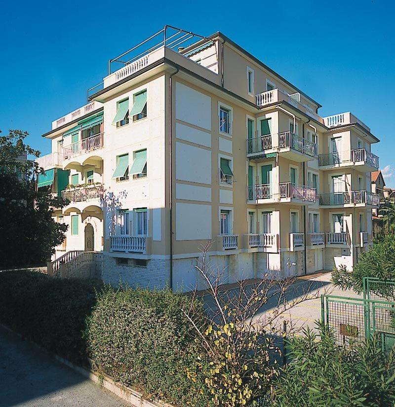 Ligure Residence Borgio Verezzi Esterno foto